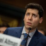 Сэм Альтман планирует подключить ИИ напрямую к мозгу