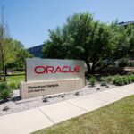 Oracle меняет тысячи людей на серверные стойки и не жалеет об этом